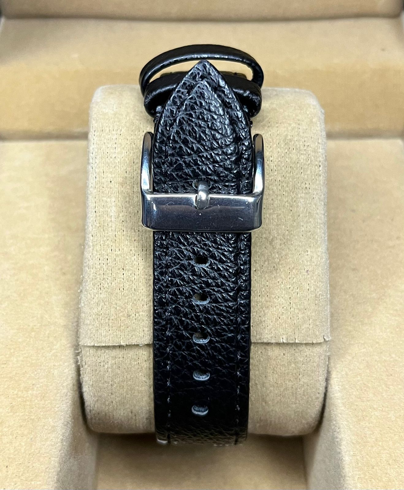 Cartier Tank Watch - Image 4